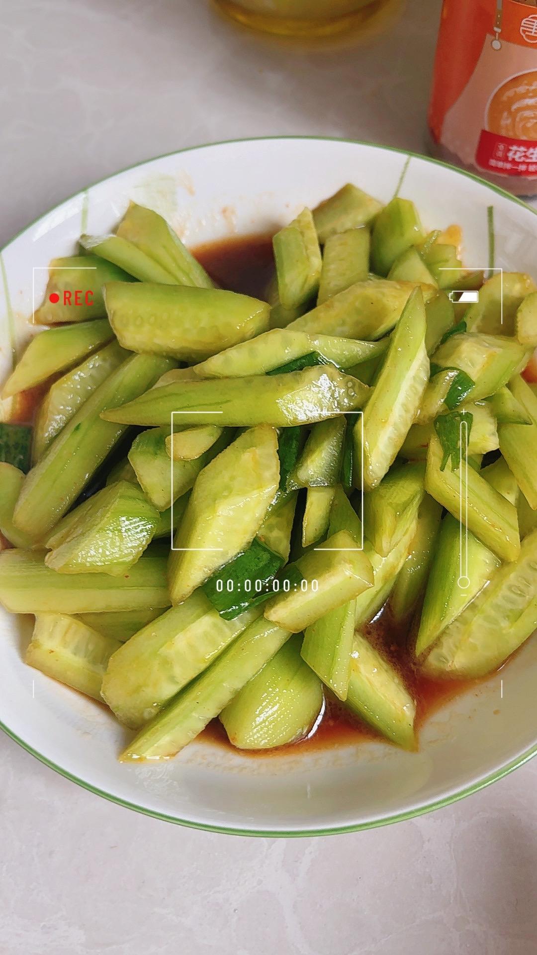 这是一盘不放醋，不放蒜🧄不放姜🫚不放辣椒🌶️不变蛋，不放荆芥，配料只有，盐