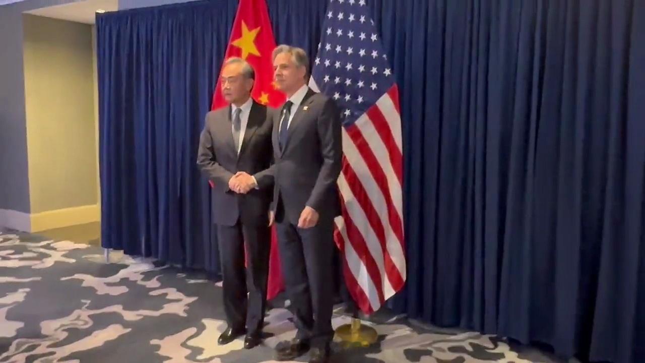 王主任在印尼雅加达与美国国务卿布林肯举行会谈 ​​​