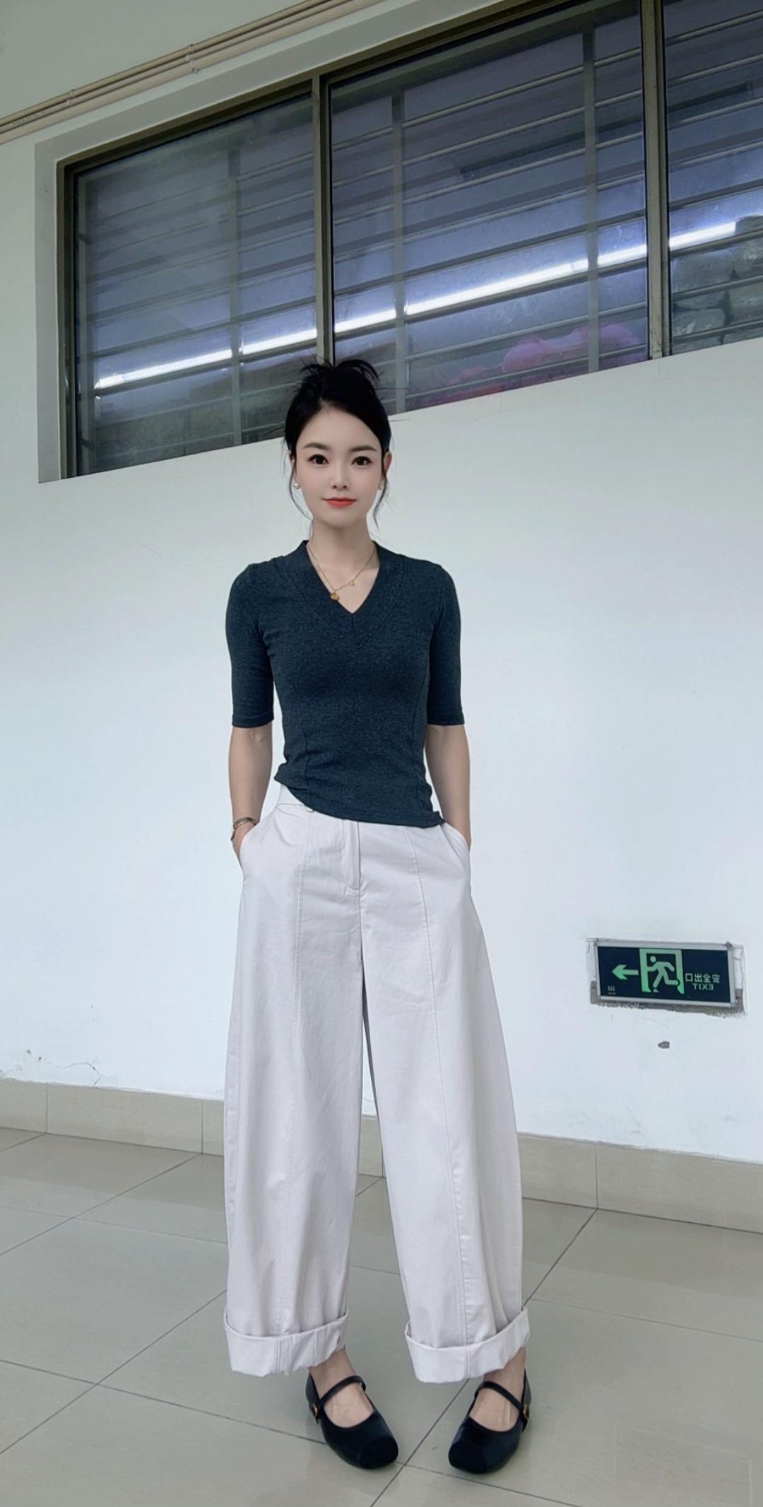 怎么会不累呢？养我的人已老，我养的人正需要用钱，生活的压力如一座大山...