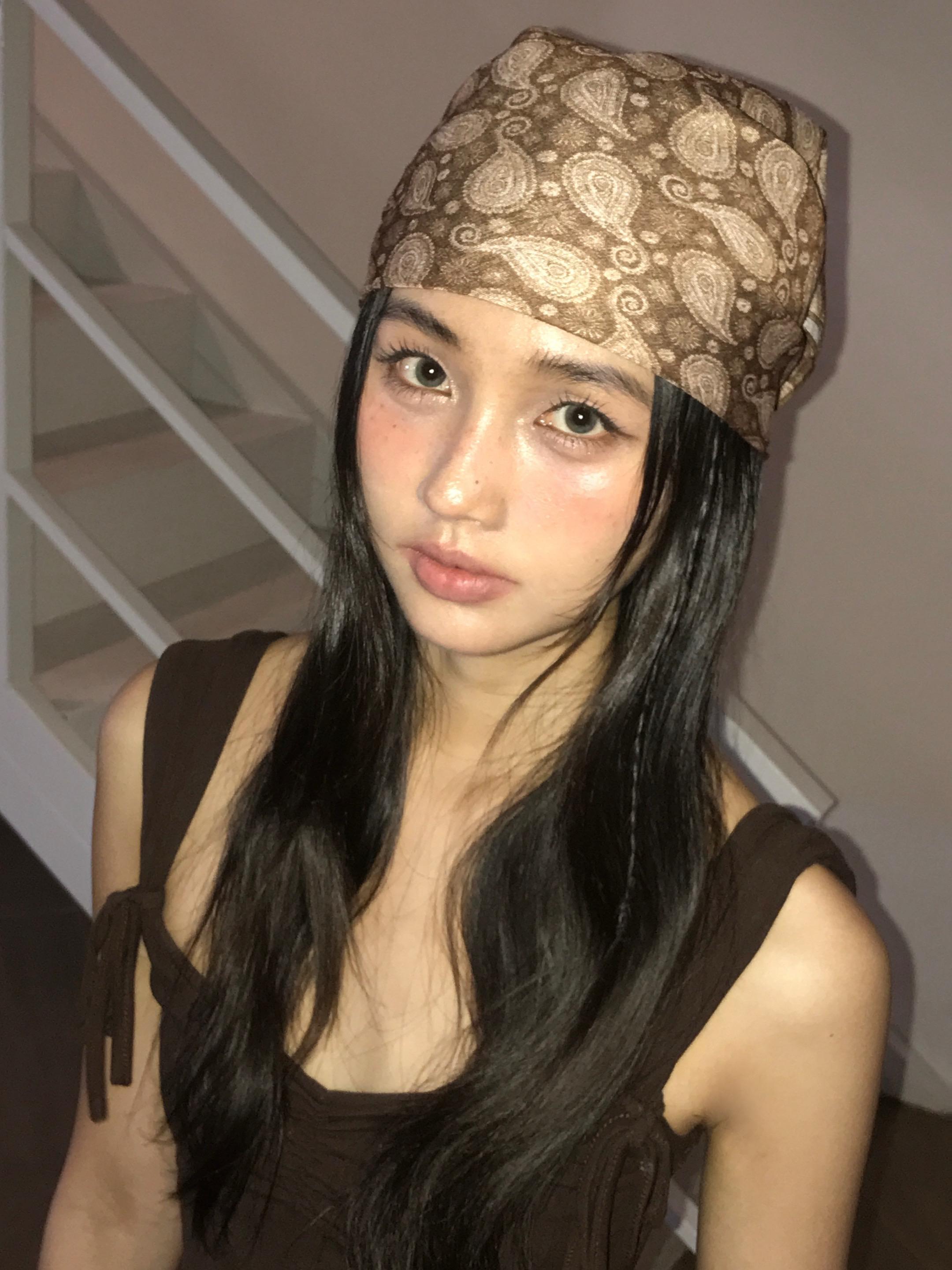 韩韩的亚亚的。