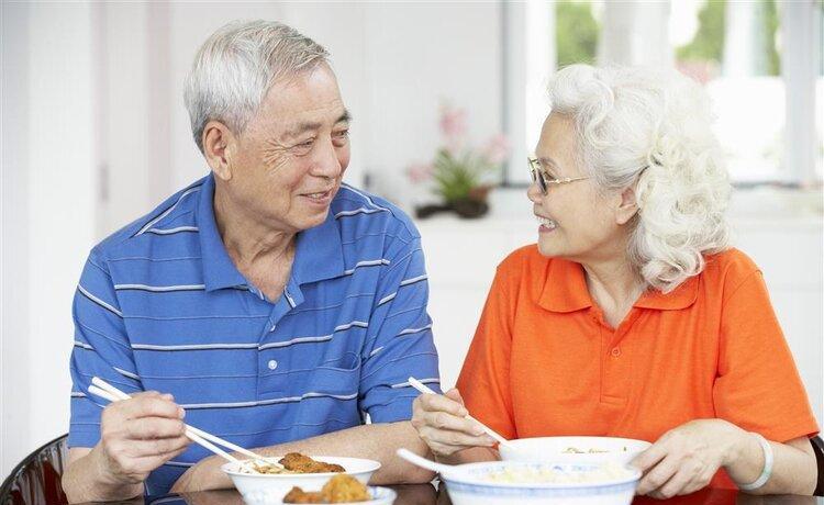 有这5个习惯，防痴呆更长寿，女性多活3年，男性多活5.7年

在漫长的人生旅途中