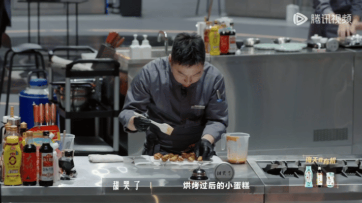谢霆锋说用辣椒做甜品是疯了 将辣椒放进甜品，到底是创新还是“黑暗料理”？一饭封神