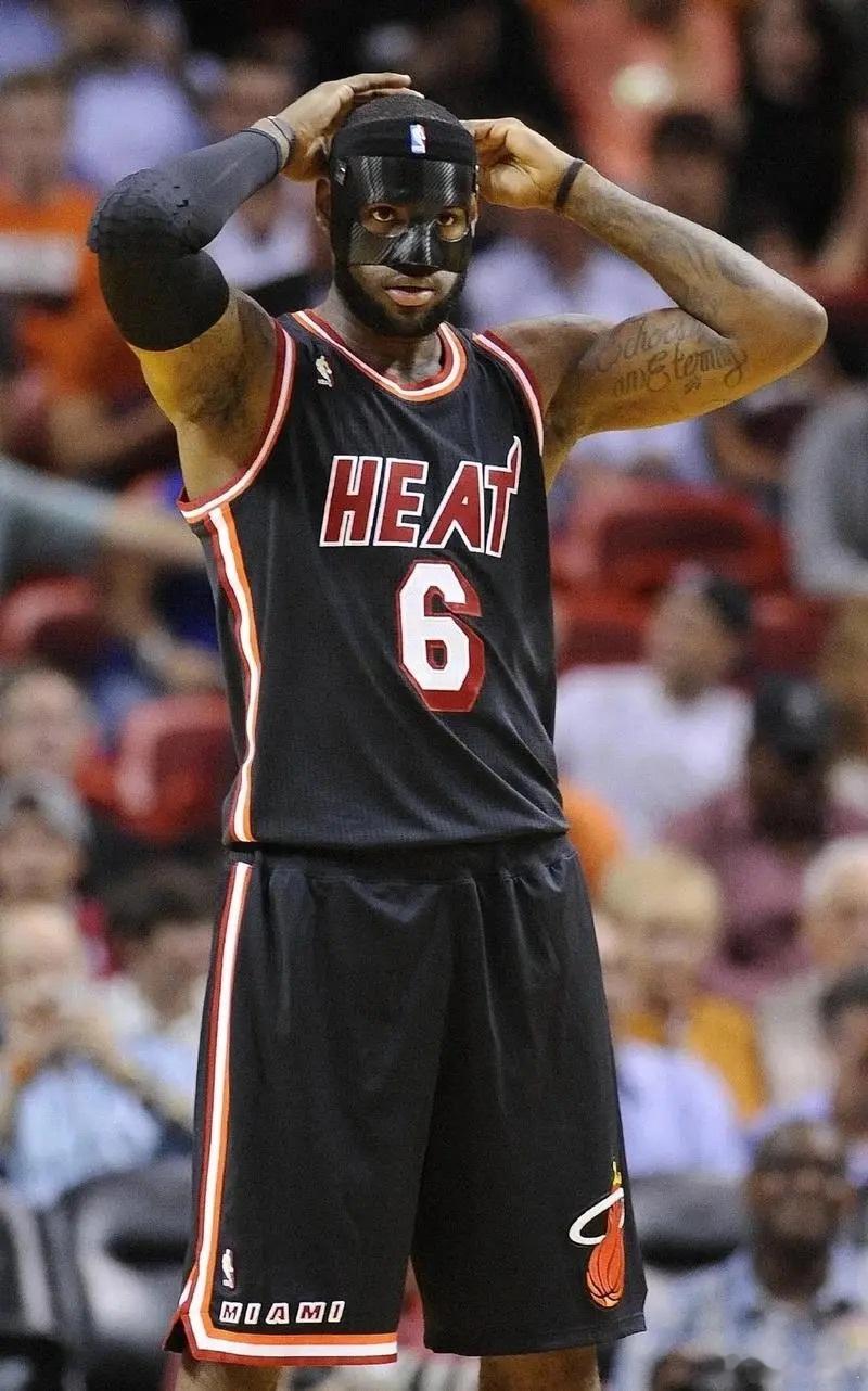 从天之骄子到不老传奇，他的篇章也许真的快翻到最后一页了。nba季后赛佩林卡希望詹