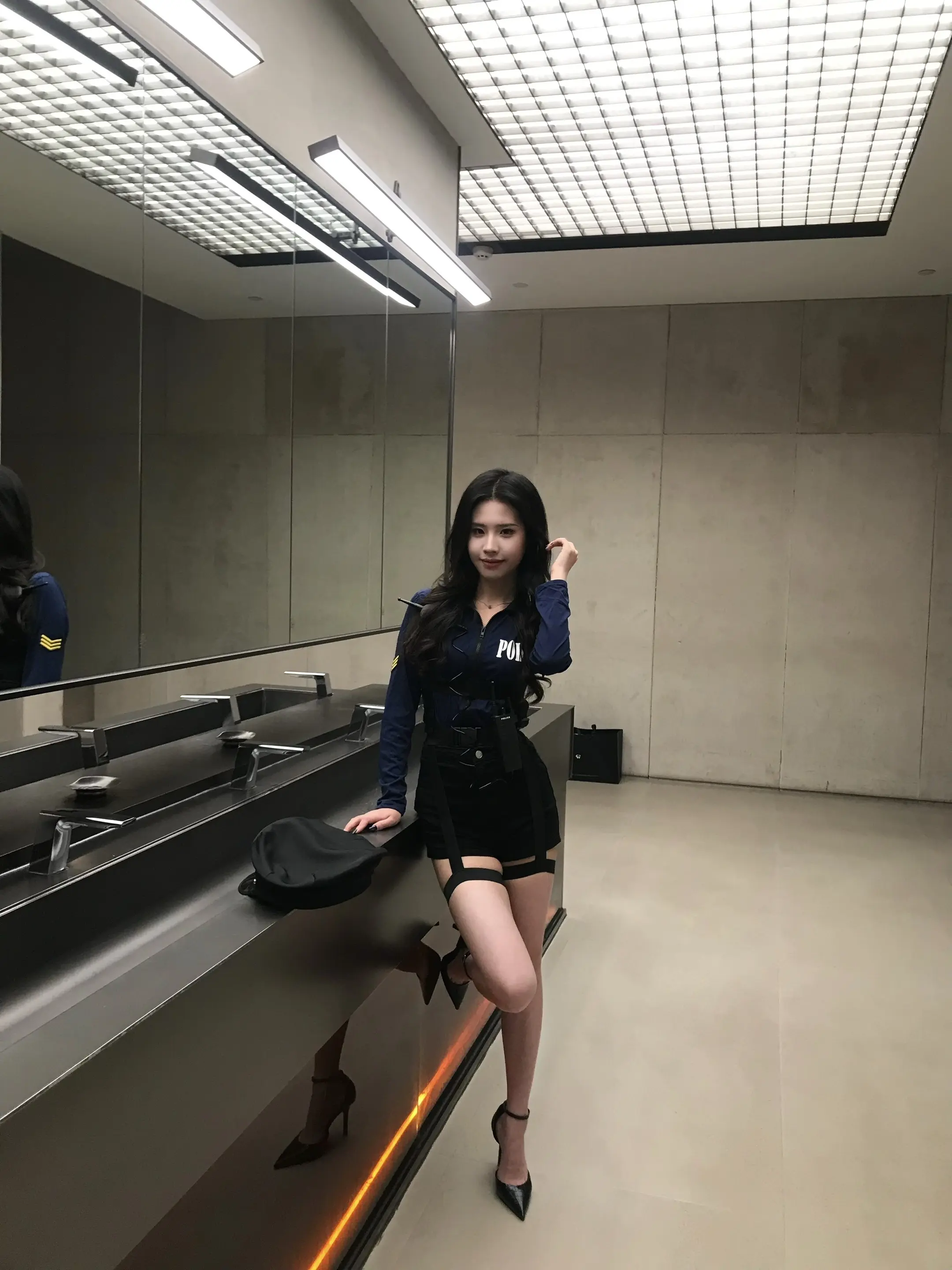 好女人得到名声 坏女人得到一切。