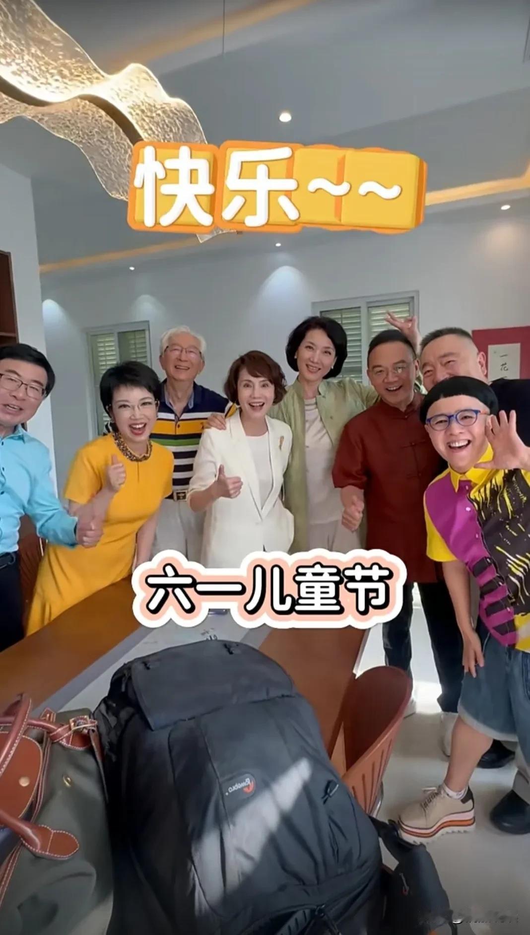 这几位，都曾经是央视各台的台柱子，如今都退休了吧。能全部认出他们的，肯定是个老电