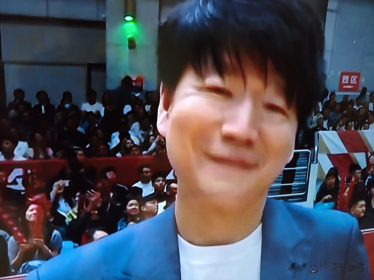 两连败的山东男篮，今晚终于迎来一支软柿子南京同曦队。今晚邱彪可以拿南京同曦解解闷