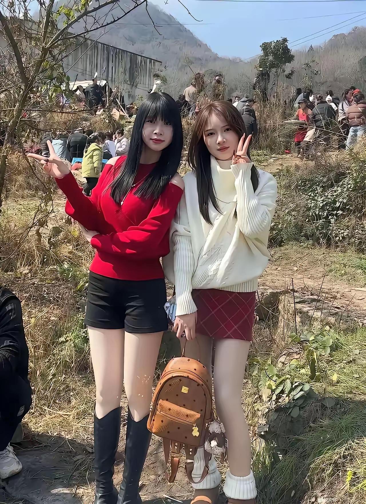 说实话，如果可以选一个结婚，二选一，你觉得哪个适合做老婆？