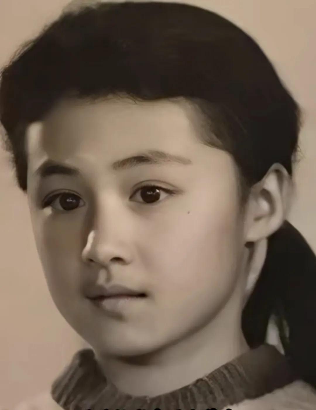 谢大姐的扮演者于月仙因祸不幸去世，留下5亿财产，谁是她的继承人呢？
为给弟弟治病