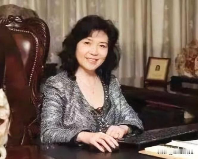 尘埃落定！昔日“疫苗女王”长生生物原董事长高俊芳4罪并罚，终审被判无期徒刑。
​