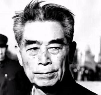 1月8日，缅怀周公。
五十年前，巨星陨落；五十年后，精神永存。
少年壮志，毕生为