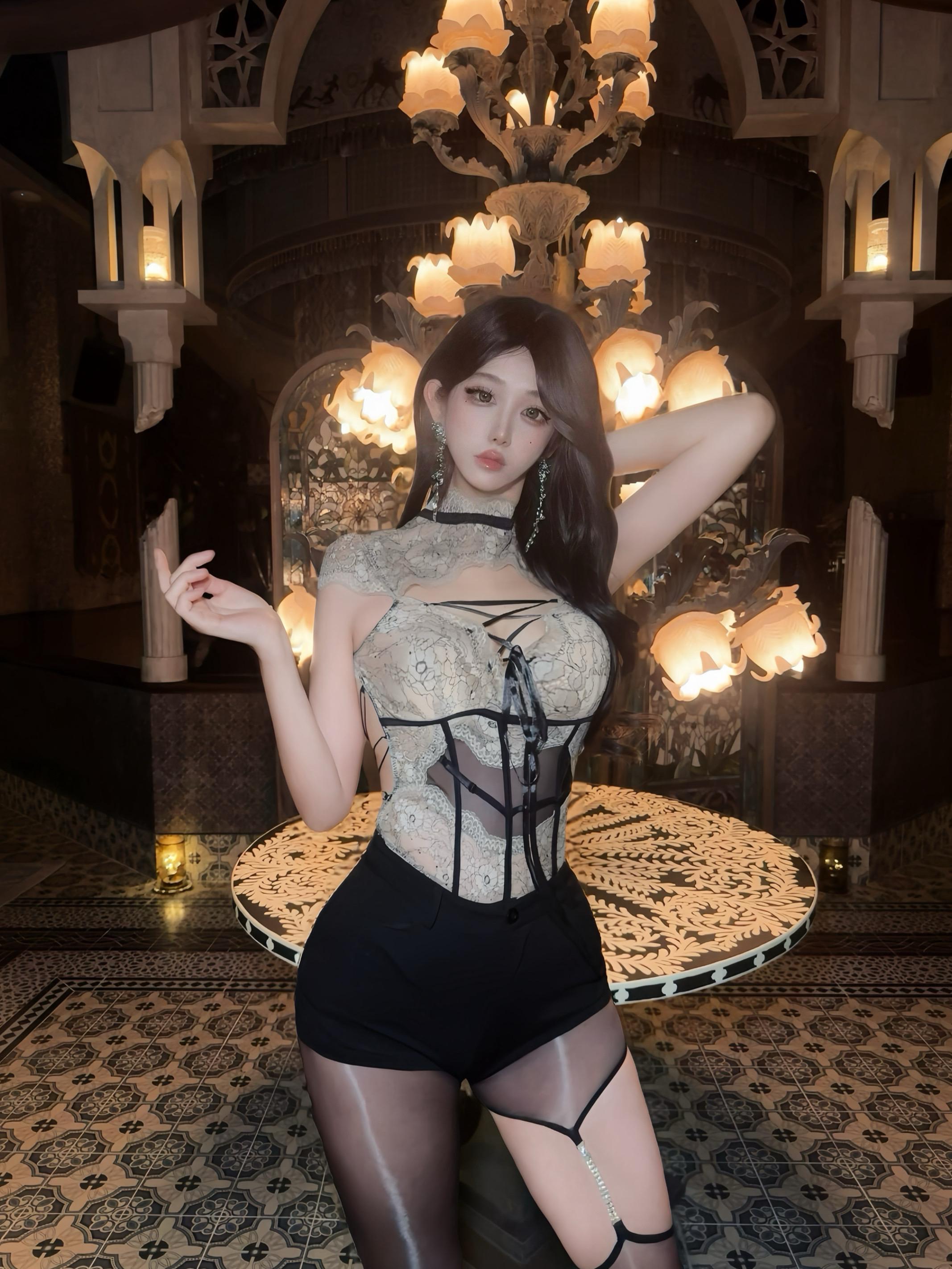 他来电的哭腔 让我烦躁的程度不亚于楼顶的装修。