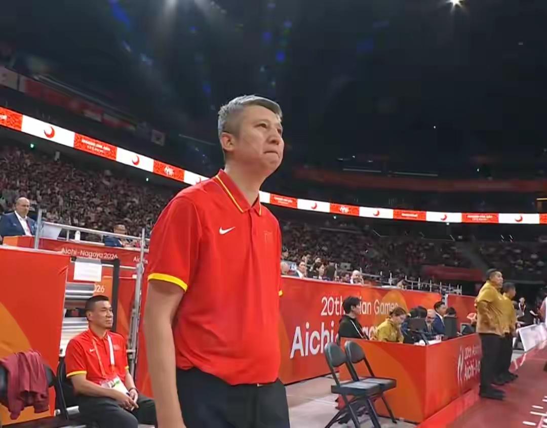 男篮与日本队的半决赛 中国队还是心太紧 攻防两端近乎停滞

中国男篮艰难淘汰掉沙