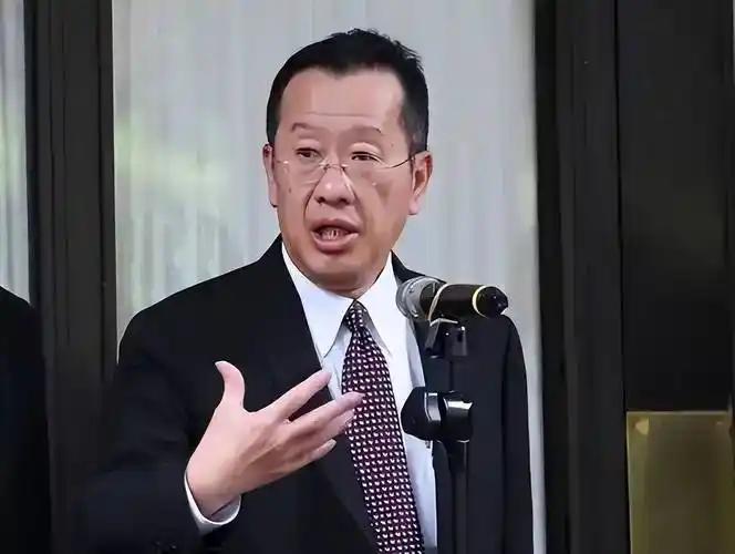 就在刚刚，

台“防长”顾立雄发表声明，

7月1日，针对国民党再提无人机条例，