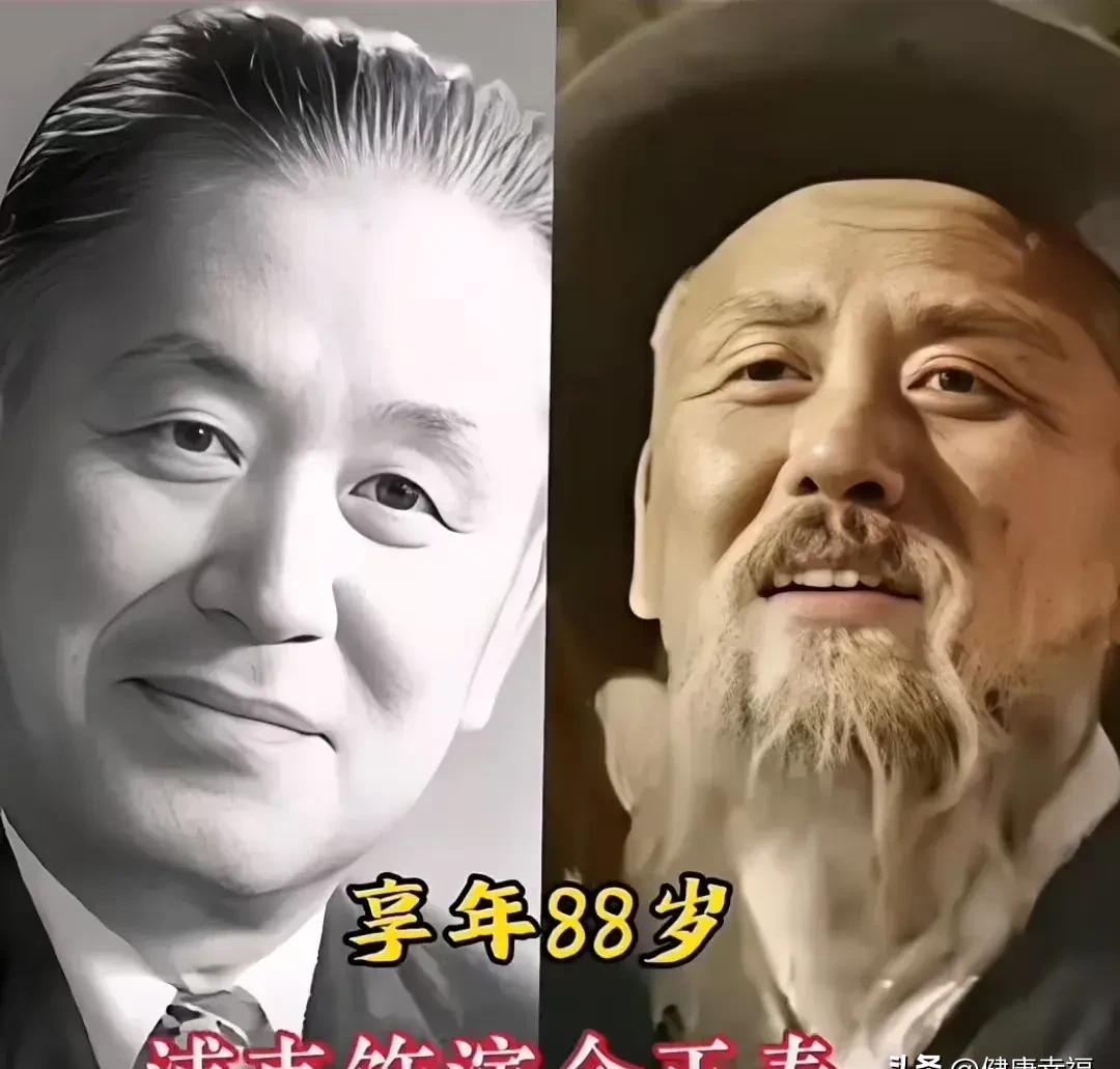 他喊出“向我开炮”十一天后，永远闭上了眼睛。
癌细胞已经爬满全身，他穿着病号服被