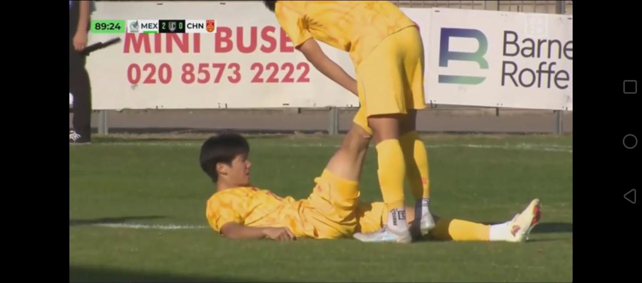 加时再丢球，0：3！U17国青负墨西哥！确实存在差距！
国青的高位逼抢和层层推进