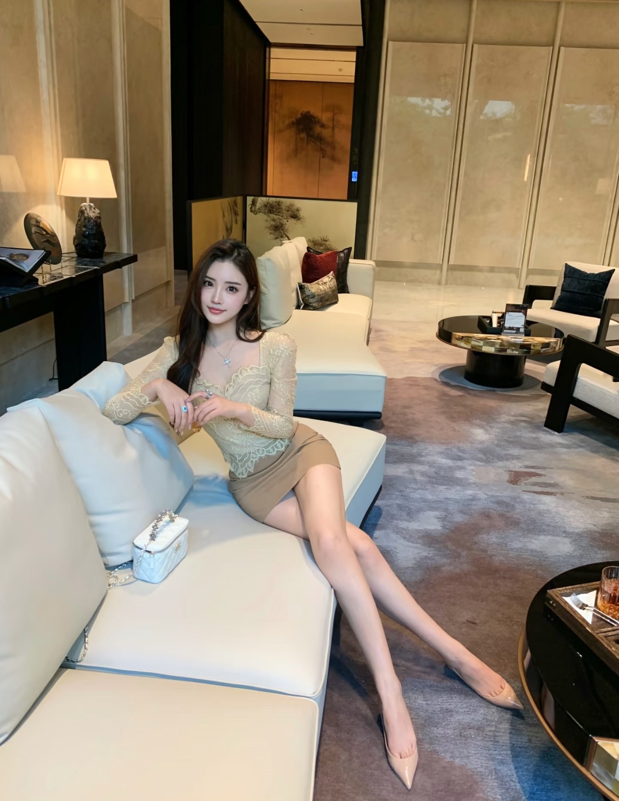 每天早起打卡正经又好看的小伙伴们早鸭，元气满满的一周又开始了，迎接今年的最后一个