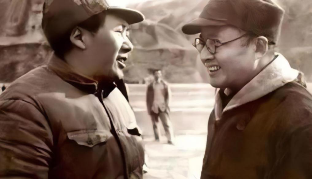 陈云晚年回忆说，遵义会议上有两个人反对毛主席，一个是凯丰，他反对坚决，态度明确，