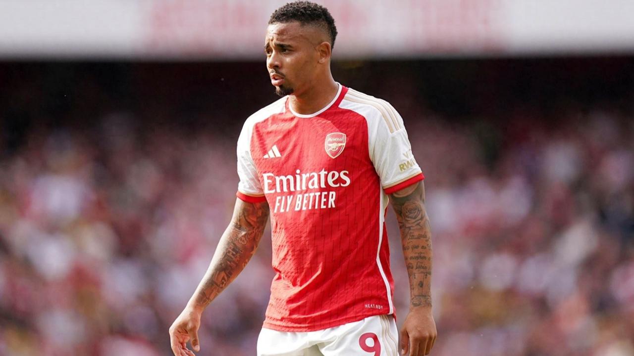 国际比赛日期间，热苏斯重回老东家帕尔梅拉斯训练，此后便持续与回归的传闻挂钩。
不