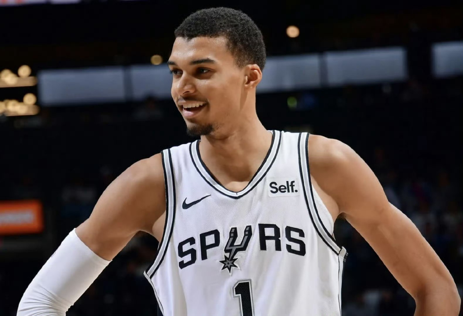 常规赛仅剩一周，各大奖项最新赔率：- 常规赛MVP：谢伊·吉尔杰斯-亚历山大（9