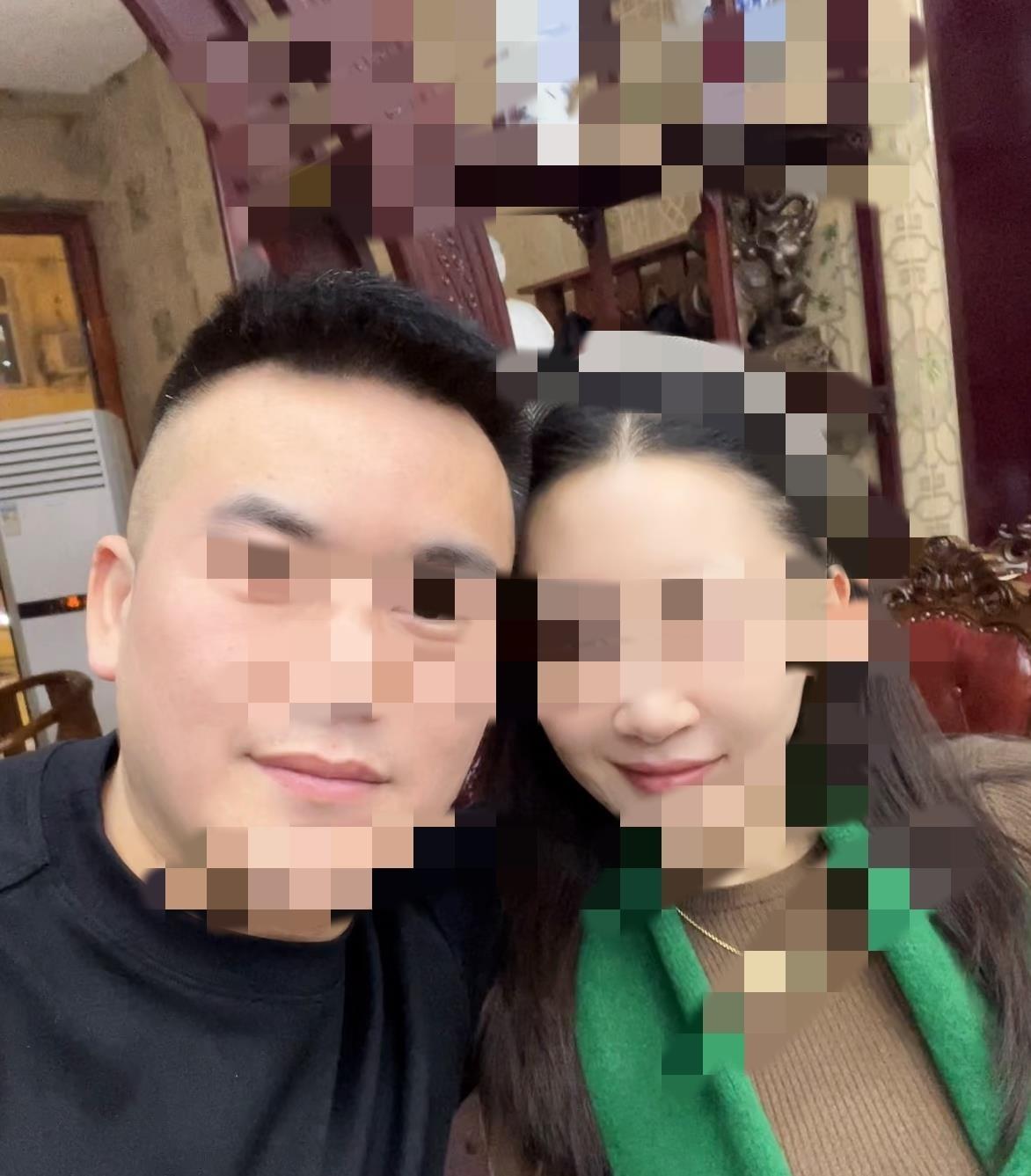 这对离了婚六年的夫妻，男人为了一块涨了价的金表回去取，前妻却从床头柜里拿出被擦拭
