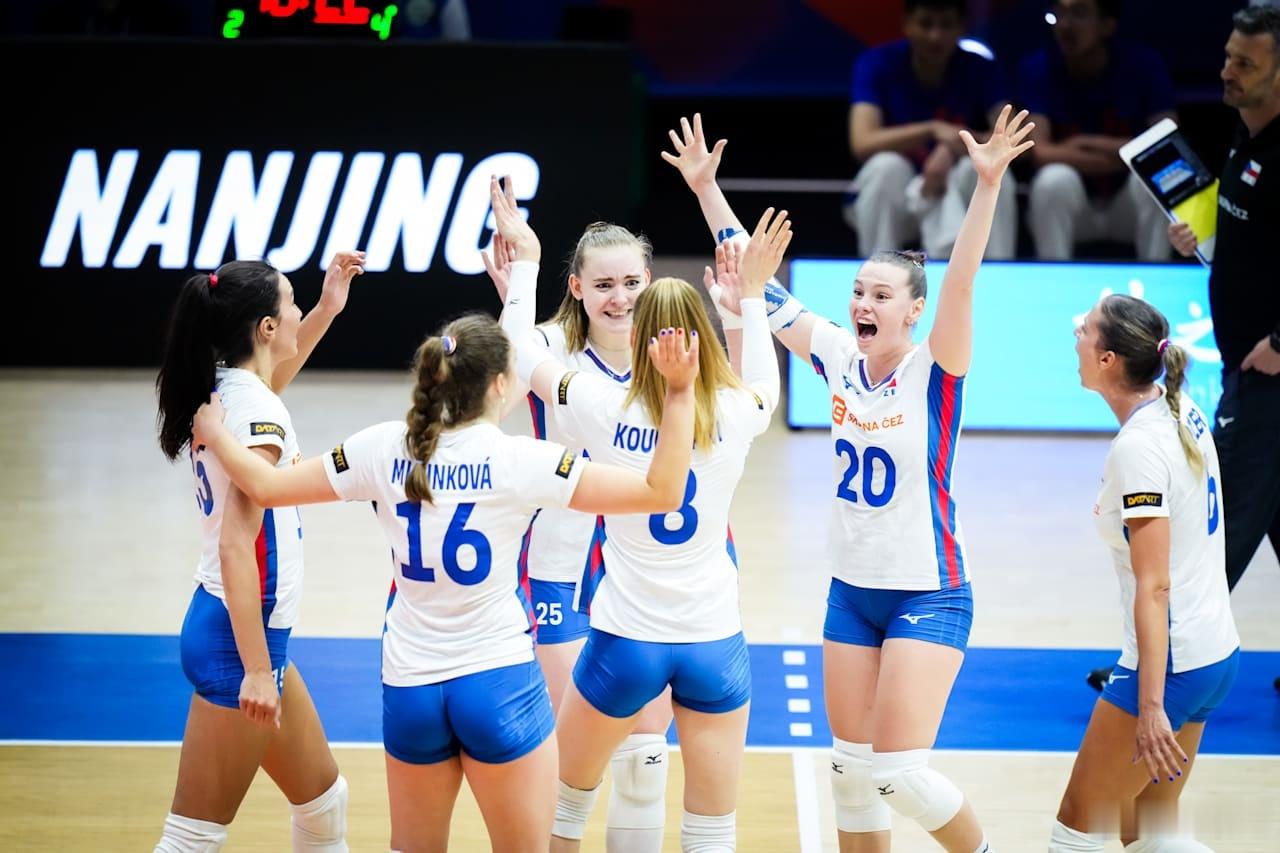 2026世界女排联赛中国女排开门黑！2026VNL中国南京站：中国队0-3（20
