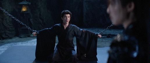 司徒岭晋江式变脸 司徒岭的反差感简直无敌，在众人面前是算计一切的智者，可在明意面