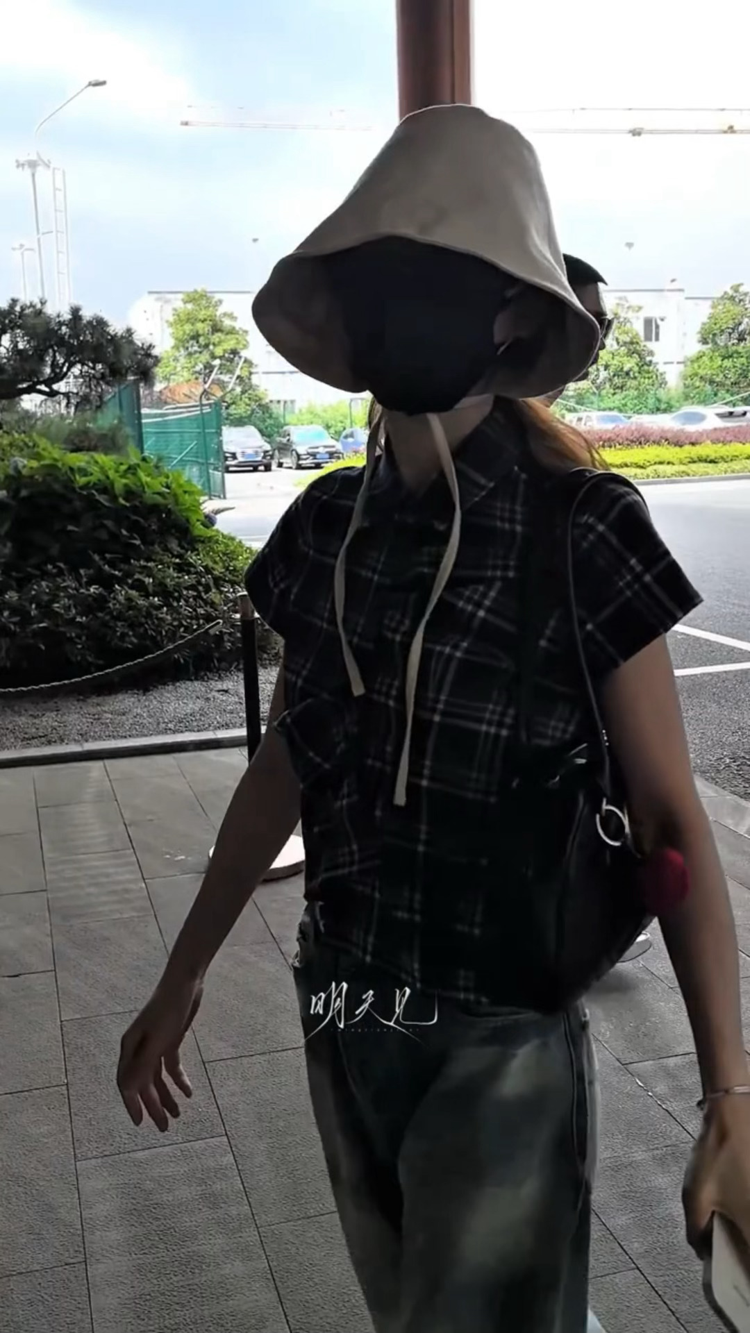 一整个燥侯家薇闪耀釜山田曦薇出发釜山田曦薇出发釜山全球OTT大赏