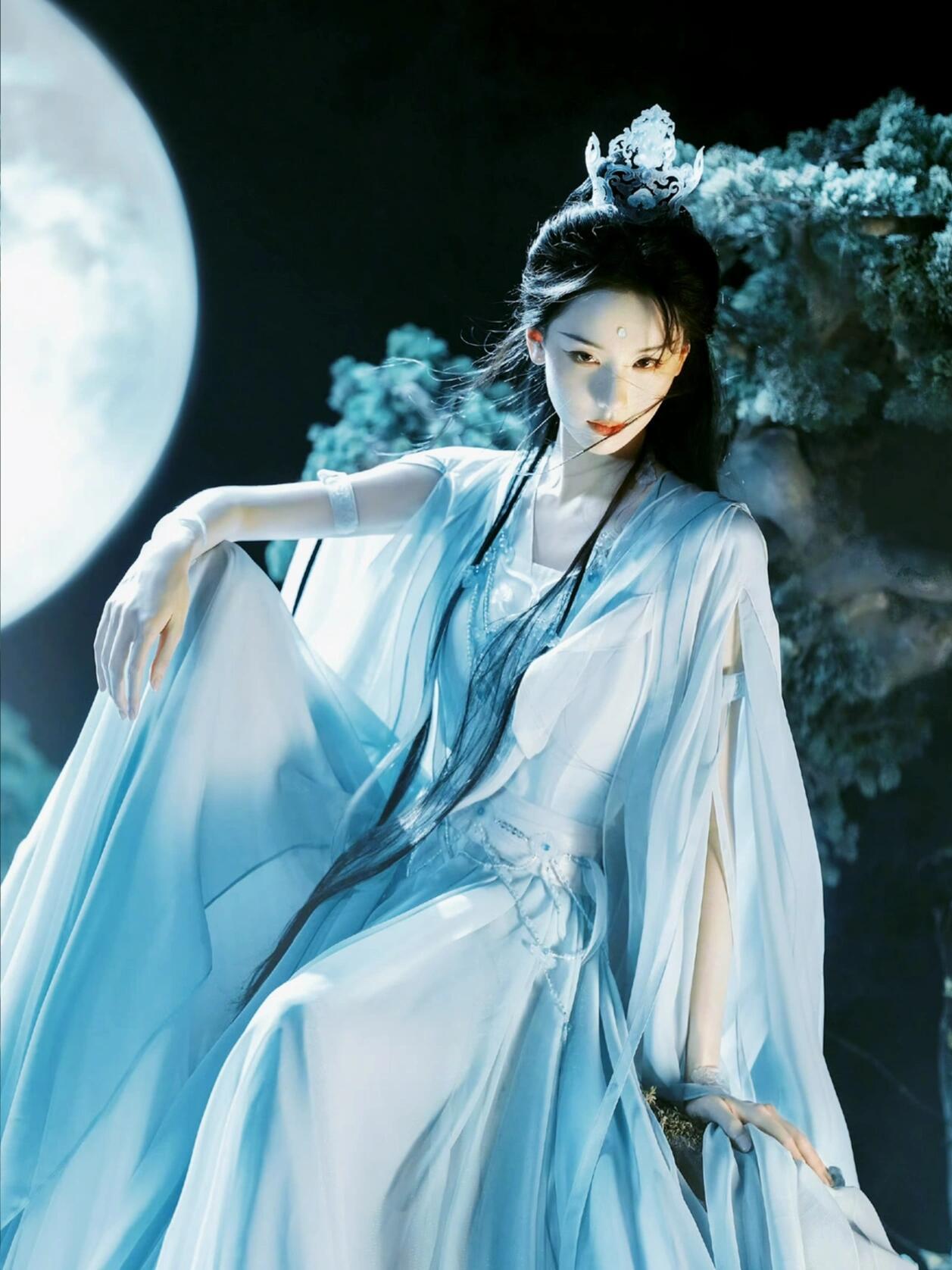 渡劫菩萨，月下杀神🌙谁的丈夫谁的妻子帅飞了 ​​​