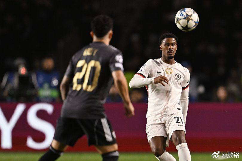 切尔西 尽管马雷斯卡已经进行了7个轮换，但切尔西球员还是显得拖沓，这是疲劳导致的