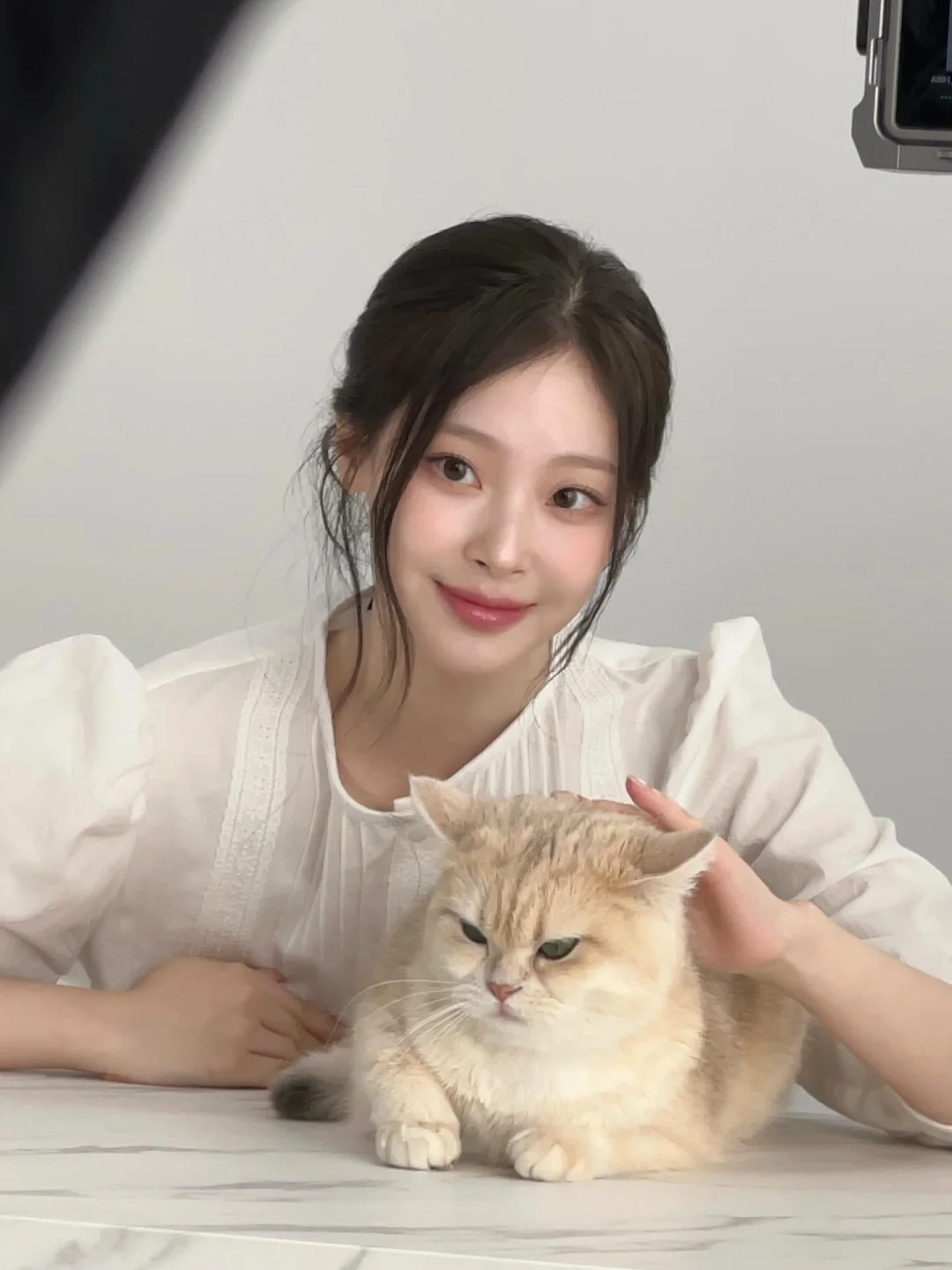 ins博主｜欧尼太好看了~