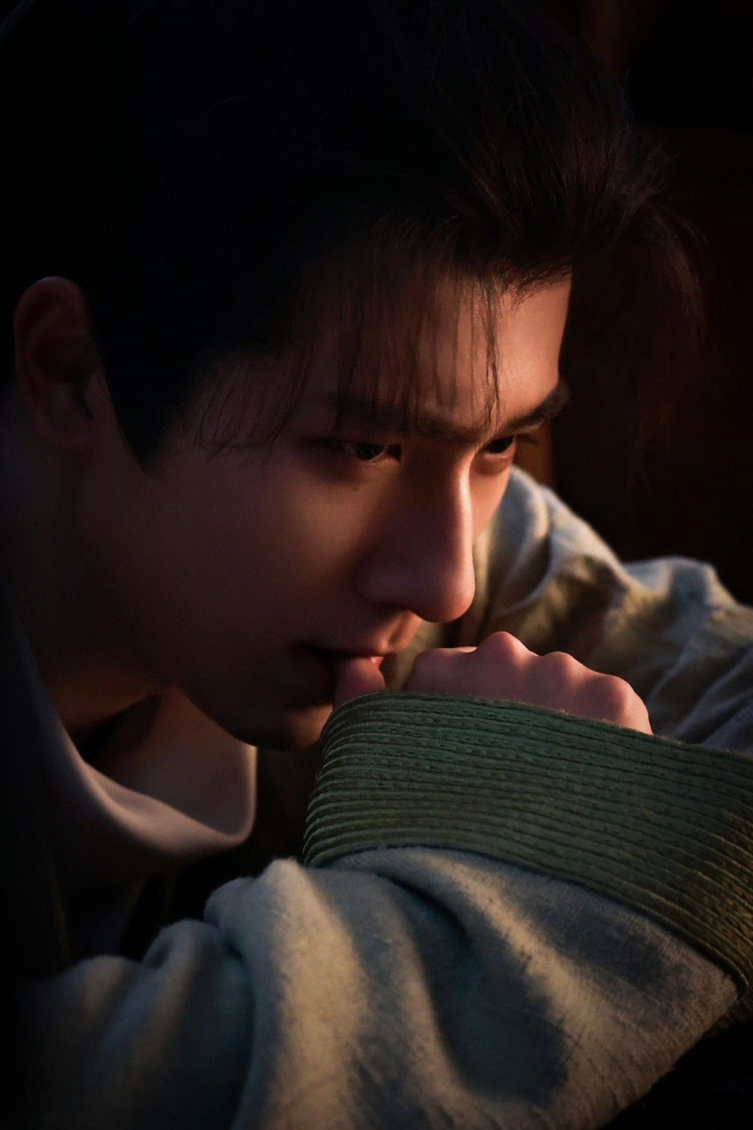 #李宏毅新剧官宣# 最期待呆萌呆萌的符生宝宝❗️❗️《天书黎明》剧组氛围直接爱住