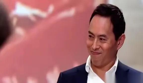 澳洲那个著名的反华教授李约翰，靠着在电视上痛批中国大陆出了名。结果，就在一档节目