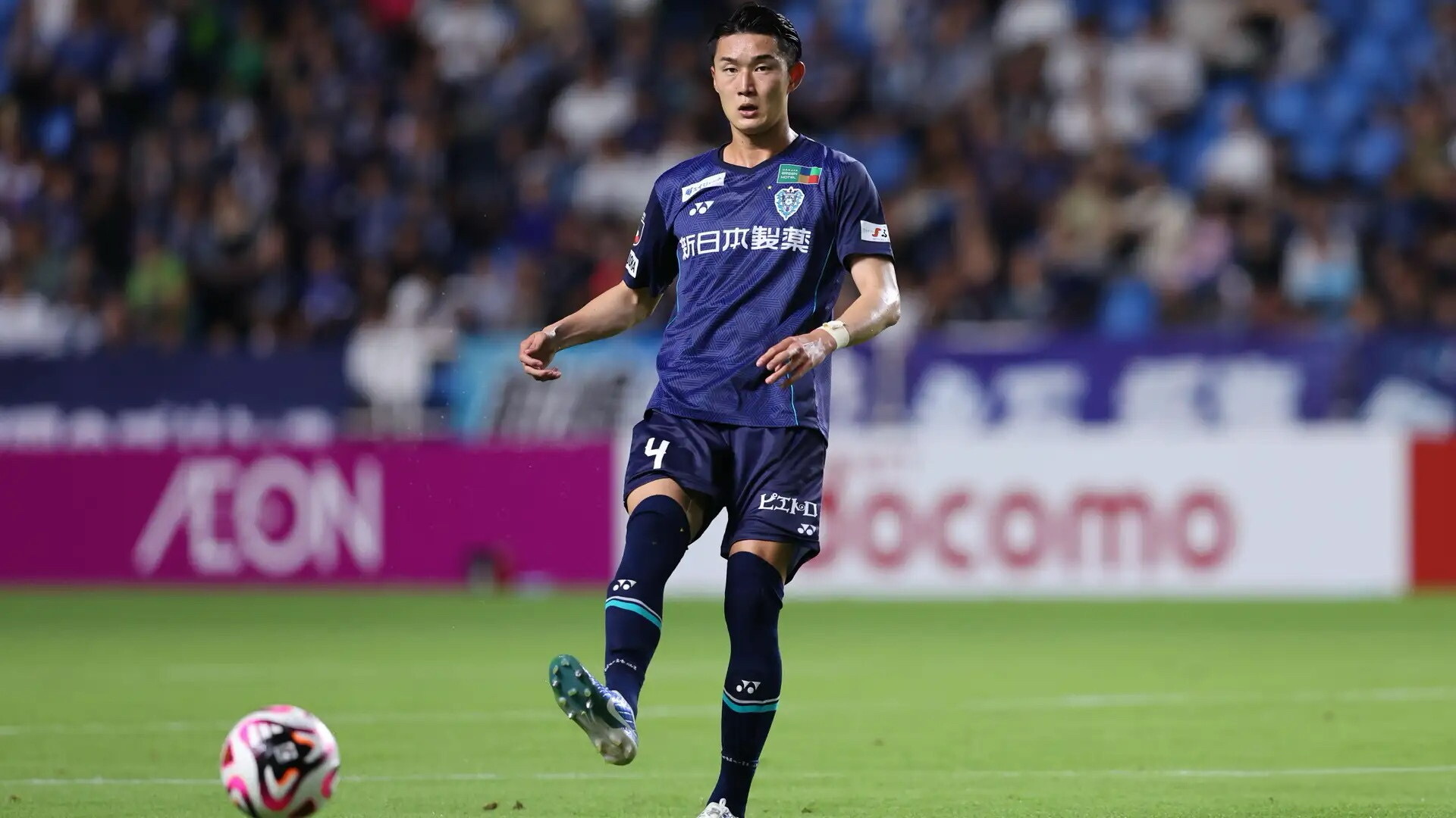 001日职 鹿岛鹿角vs福冈黄蜂（情报） 1、鹿岛鹿角本周新签来了一名新外援，他