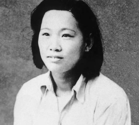 1950年，连长刘玉明结束了军旅生涯，准备转业离开部队，在路过汽车站的时候，他遇