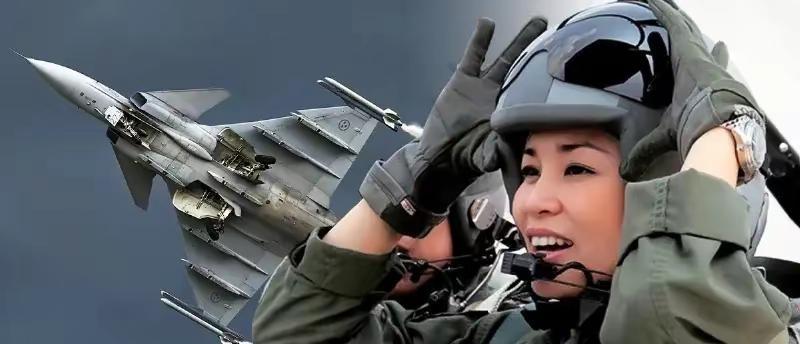 泰国素提达王后在素叻他尼府第7空军联队正式启动“鹰狮”战斗机飞行训练项目。