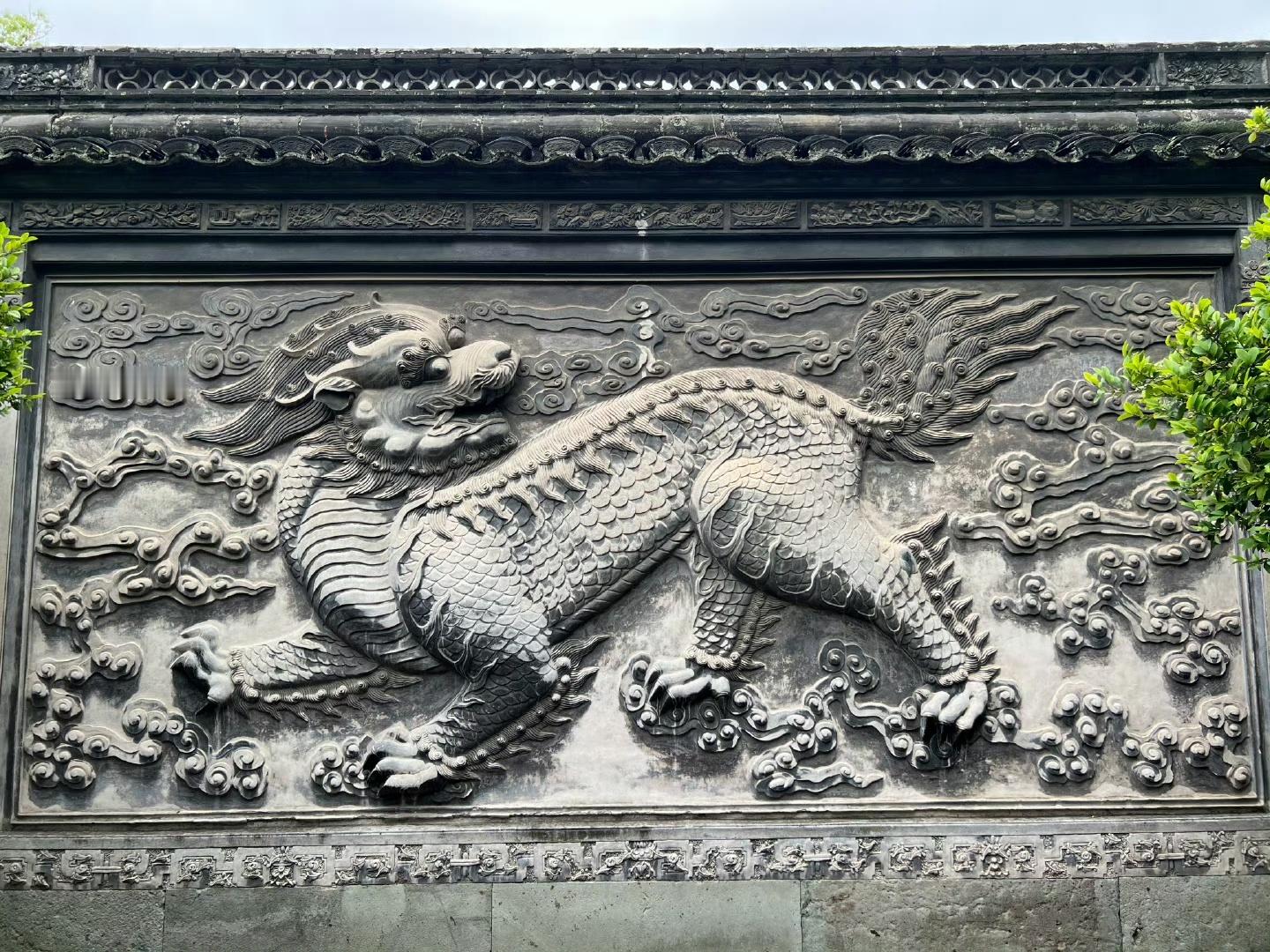 强信心看宁波 5月8日，来自大连、青岛、厦门、深圳、北海的网络大V走进天一阁天一