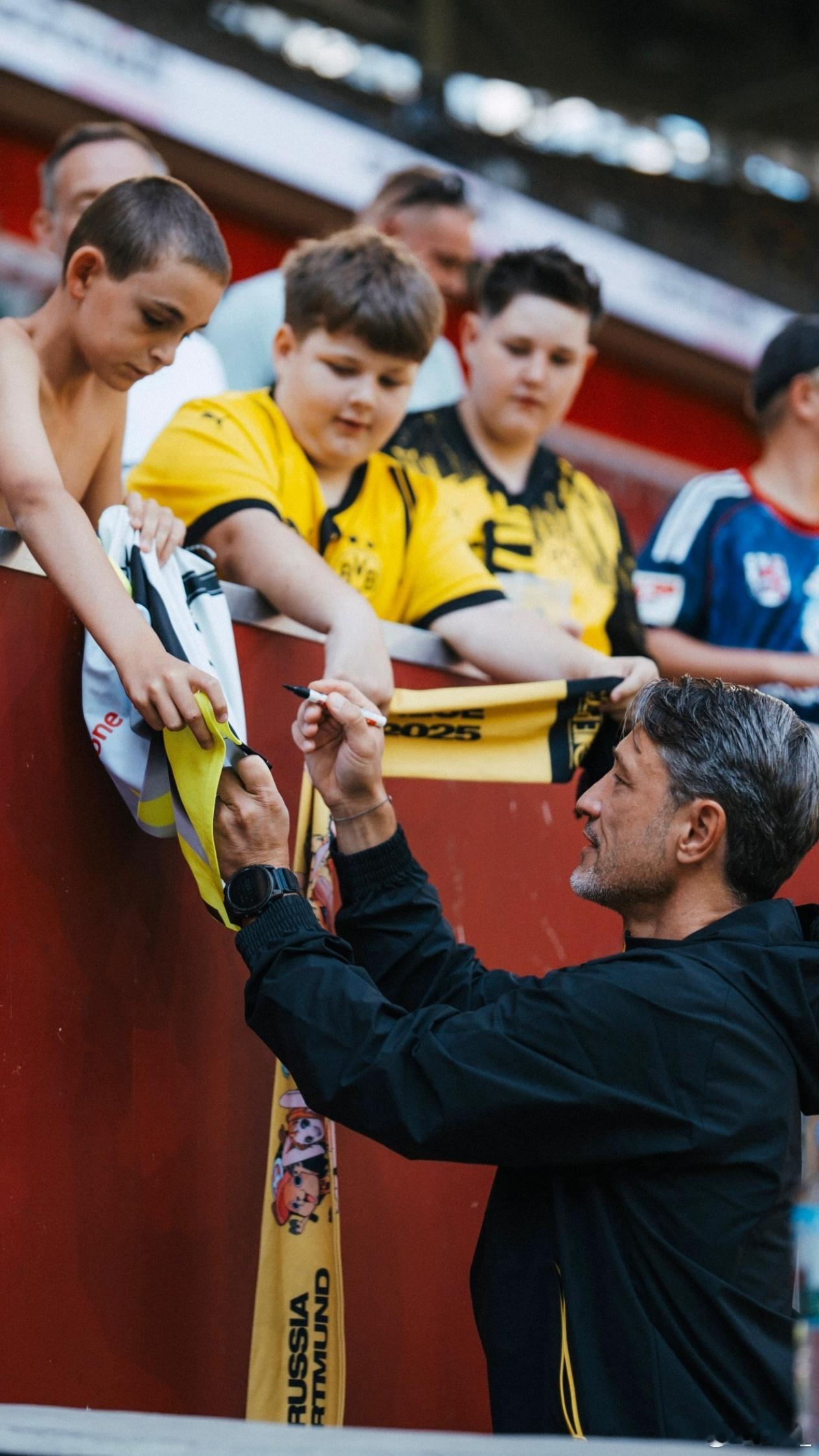 又hot上了但你再hot也得赢球啊 