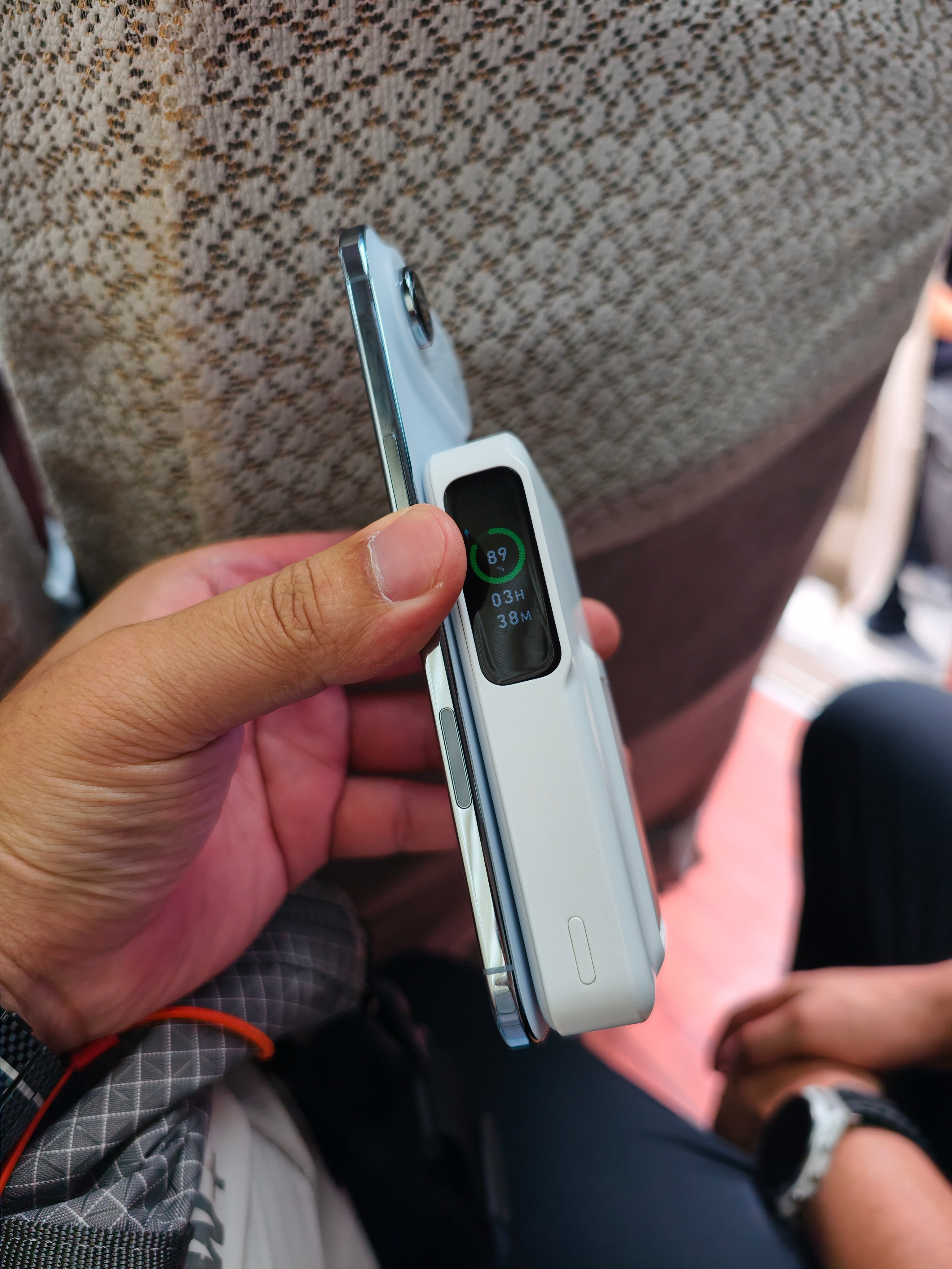 朋友的 iPhone Air这真的 Air 吗？科技先锋官
