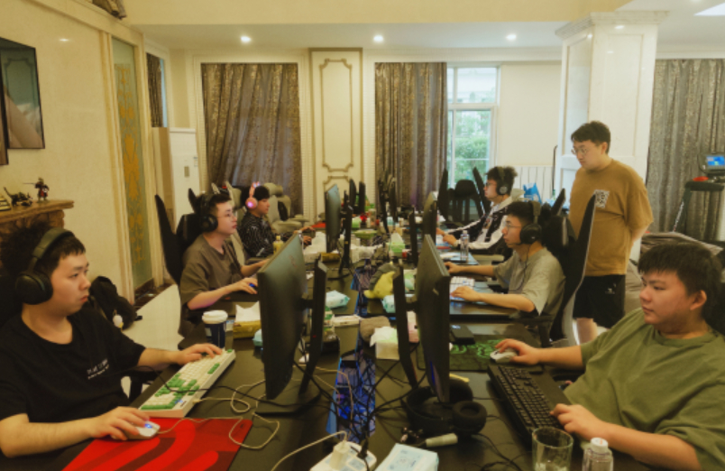 #DOTA2# XG更博： 全员集结完毕，备战以待出征～期待他们在利雅得大师赛的
