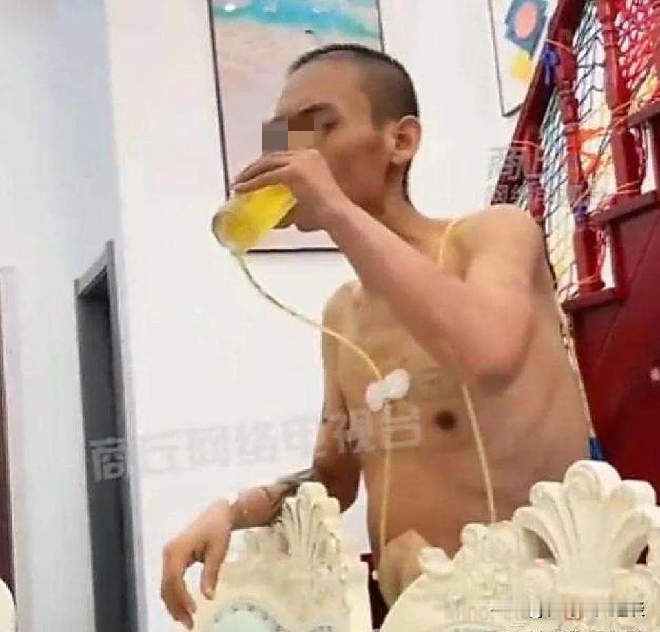 小伙子不再忌口了，听天由命，把想吃的想喝的都补回来。28岁的小伙子诊断恶性绝症，
