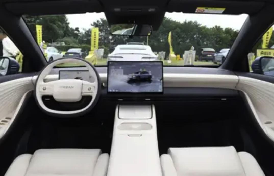 9万起的定价，日产N6值得入手吗？
1) 价格与性价比
- 9万起的定价在同级紧