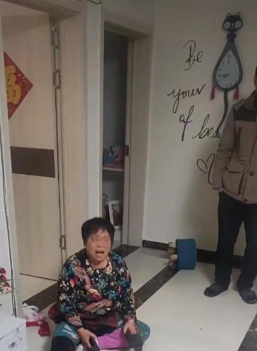 老公跟我家借钱买墓地，说他妈现在重病，非要买个靠近他的公墓，不想葬在老家的山里，