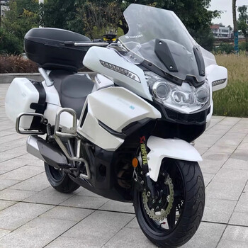 春风怎么也没有想到国宾这车投产以来热度最高最火的事件居然是因为驾驶者撞小孩视而不