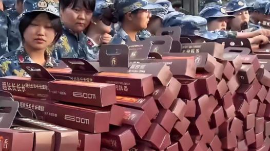 【一高校中秋不送月饼了，改发"超长蛋挞"，学生直呼别人家的学校】
烟台城市科技职