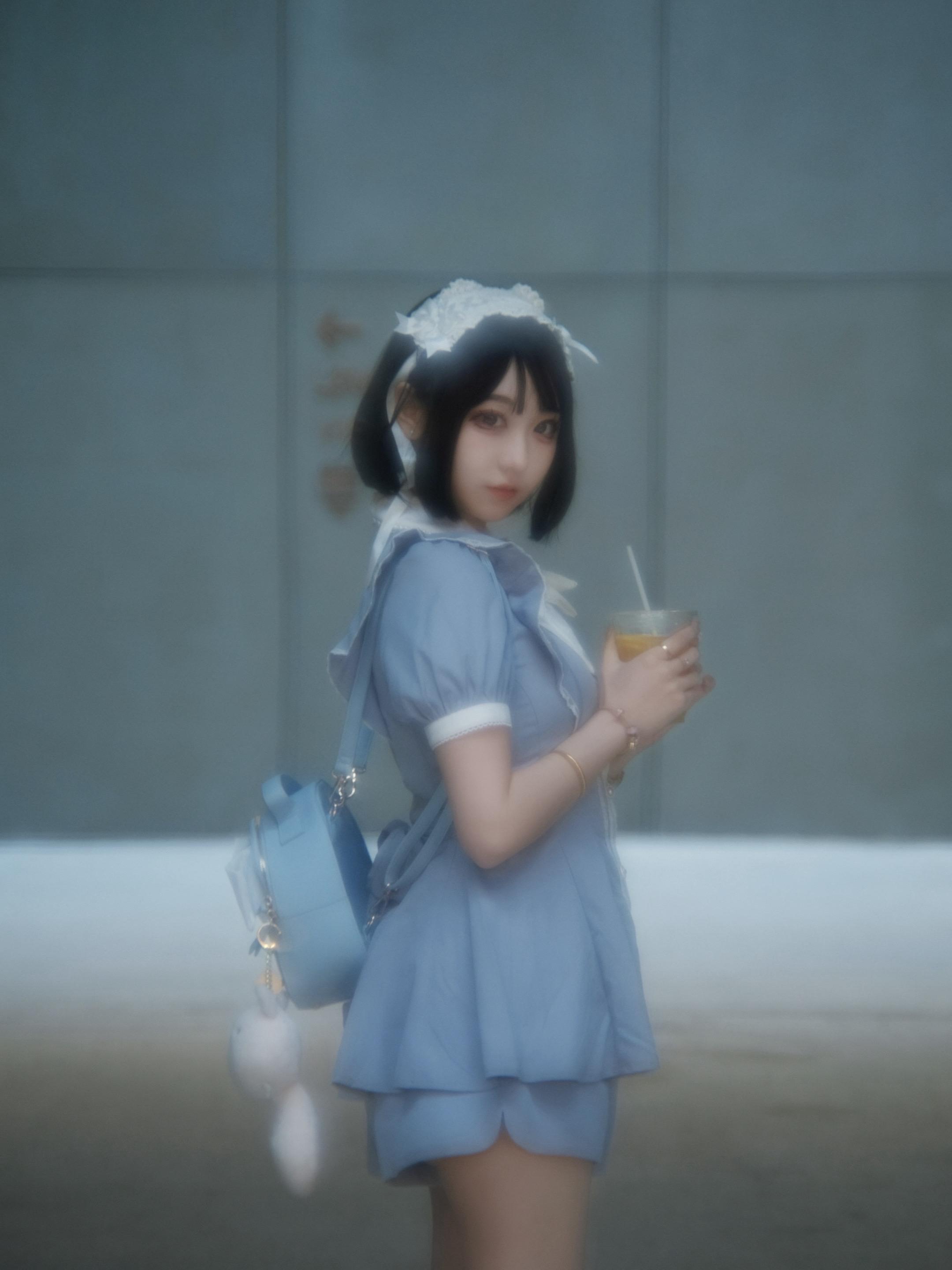 请爱我懂我拥抱我。