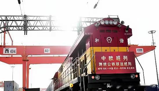 好几个欧洲国家都应该感谢波兰，如果不是波兰故意阻断中欧班列11天，我们也不可能寻
