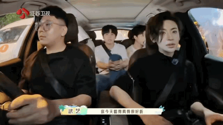 小鬼早安教武艺快嘴rap小鬼早安教武艺快嘴rap，武艺一下遇到两个说唱导师，最后