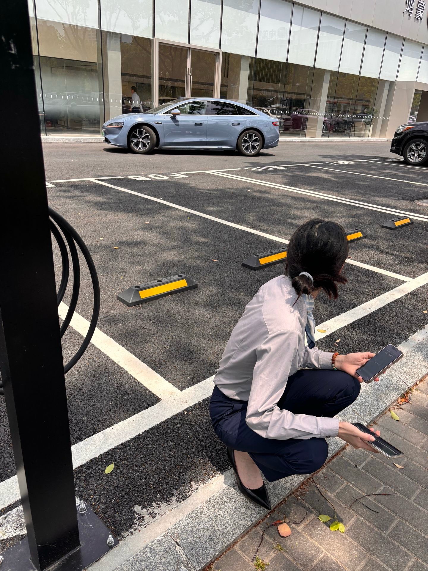 汽车销售的日常不可少的就是打电话