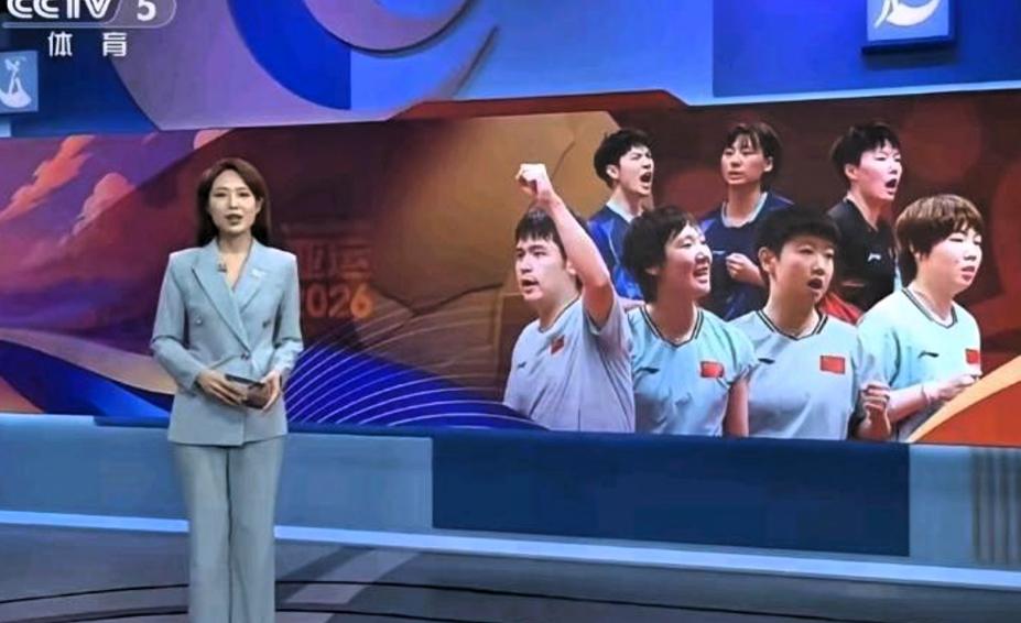 有人发现这张亚运演播室背景图，女乒五位队员都在，男乒只出现两位。
王楚钦、向鹏、