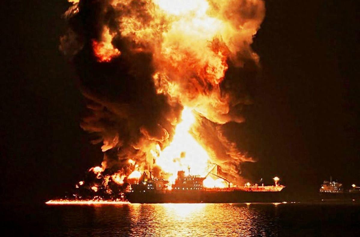 伊朗炮弹砸向霍尔木兹，海上顿时传出“绝望的呼叫”，德黑兰这次惹上麻烦了
不久前，